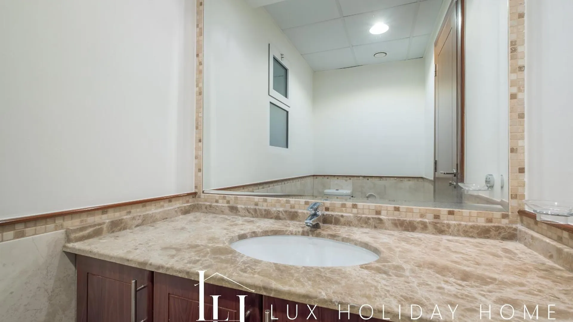 Lux The Al Seef Marina Suite 2 Dubai